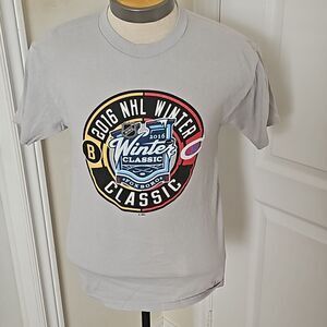 NHL Winter Classic Boston Bruins vs Montreal Canadiens Men's T-Shirt Medium New